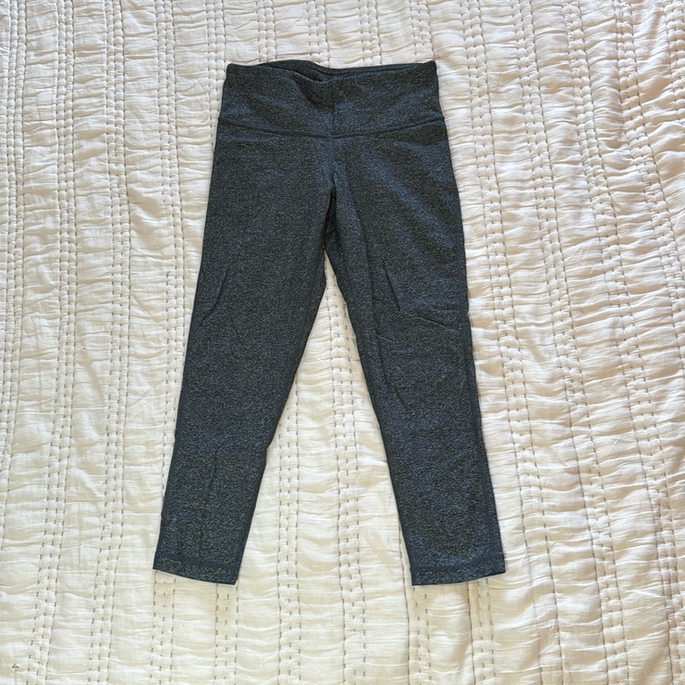 Dark grey 90 Degree yoga pants with key pocket. Size XS. Carpi length.